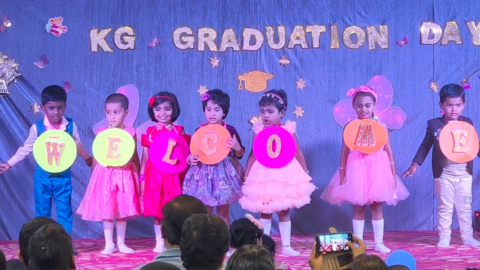 Little Angels 'WELCOME' Stage Ensemble